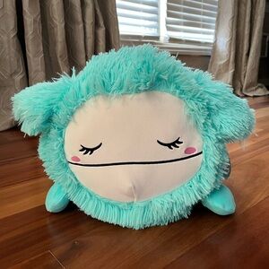 *NWT* Squishmallows 18” Joelle the Large Teal Bigfoot Sleepmallows